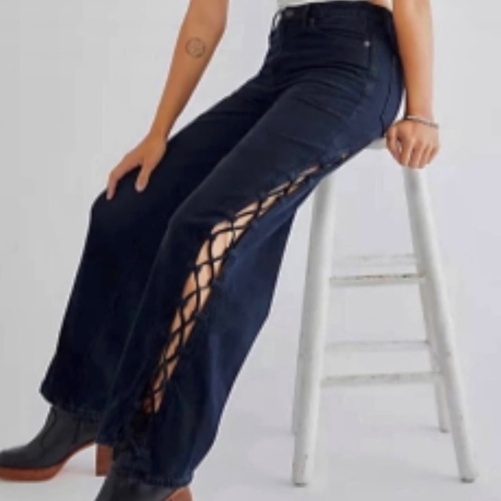 LAST CHANCE Free People Lace Up Indigo Jeans. Sz 24